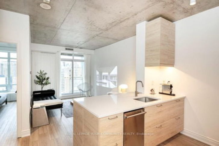 100 Hayden Street, Toronto rendering 1