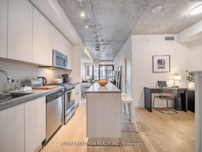 111 Bathurst Street, Toronto rendering 1