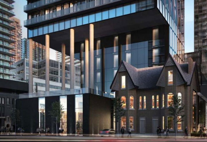 Carlyle Condos Exterior View