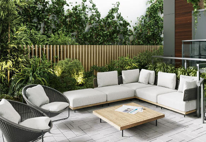 1454 Bayview Avenue Condos Private Patio with Seating