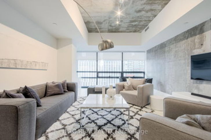 224 King Street West Street, Toronto rendering 1