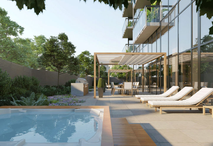 321 Davenport Condos Outdoor Pool and Patio