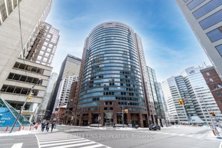 33 University Avenue, Toronto rendering 1