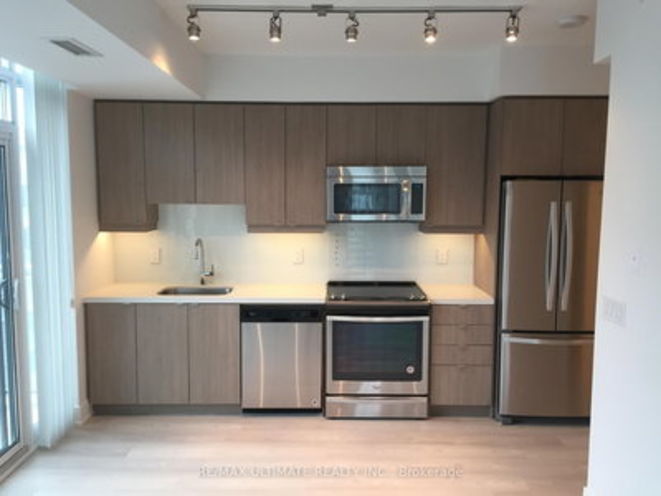 525 Adelaide Street W, Toronto rendering 1