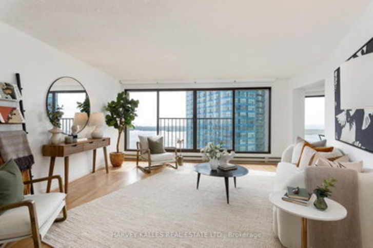 55 Harbour Square, Toronto rendering 1