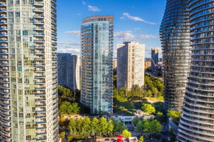 70 Absolute Avenue, Mississauga rendering 1