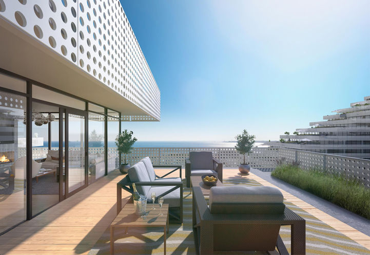 Harbourwalk Condos Private Outdoor Terrace