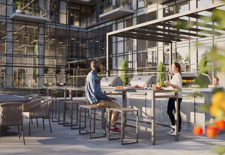 Highland Commons Condos Outdoor BBQ Dining Area