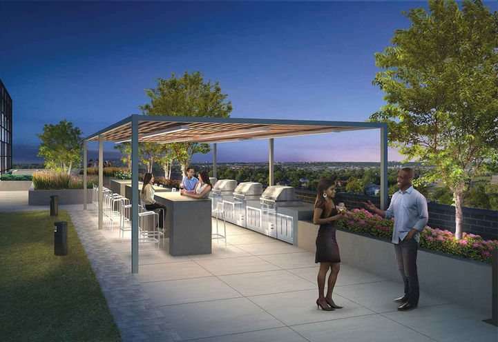 Highlight Condos Rooftop Terrace and Outdoor Dining Space