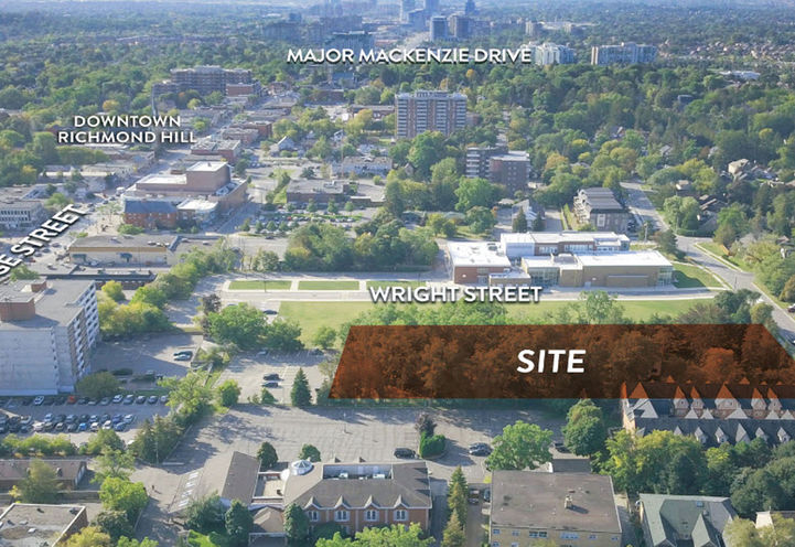 Langstaff House Towns at 107 Hall St, Richmond Hill, ON